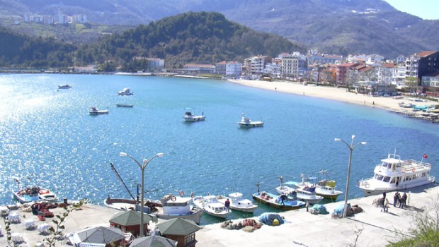 SAFRANBOLU – AMASRA TURU 1. GÜN    İSTANBUL / SAFRANBOLU Sabah saat 07:00’de Taksim Atatürk Kültür Merkezi , saat 07:30’da Kadıköy Evlendirme Dairesi önünden hareket ediyor...